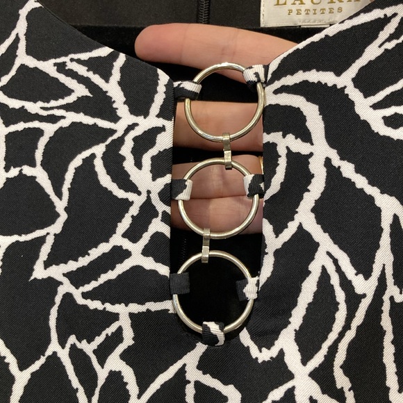 Black and white sleeveless dress size 10 - Picture 2 of 5